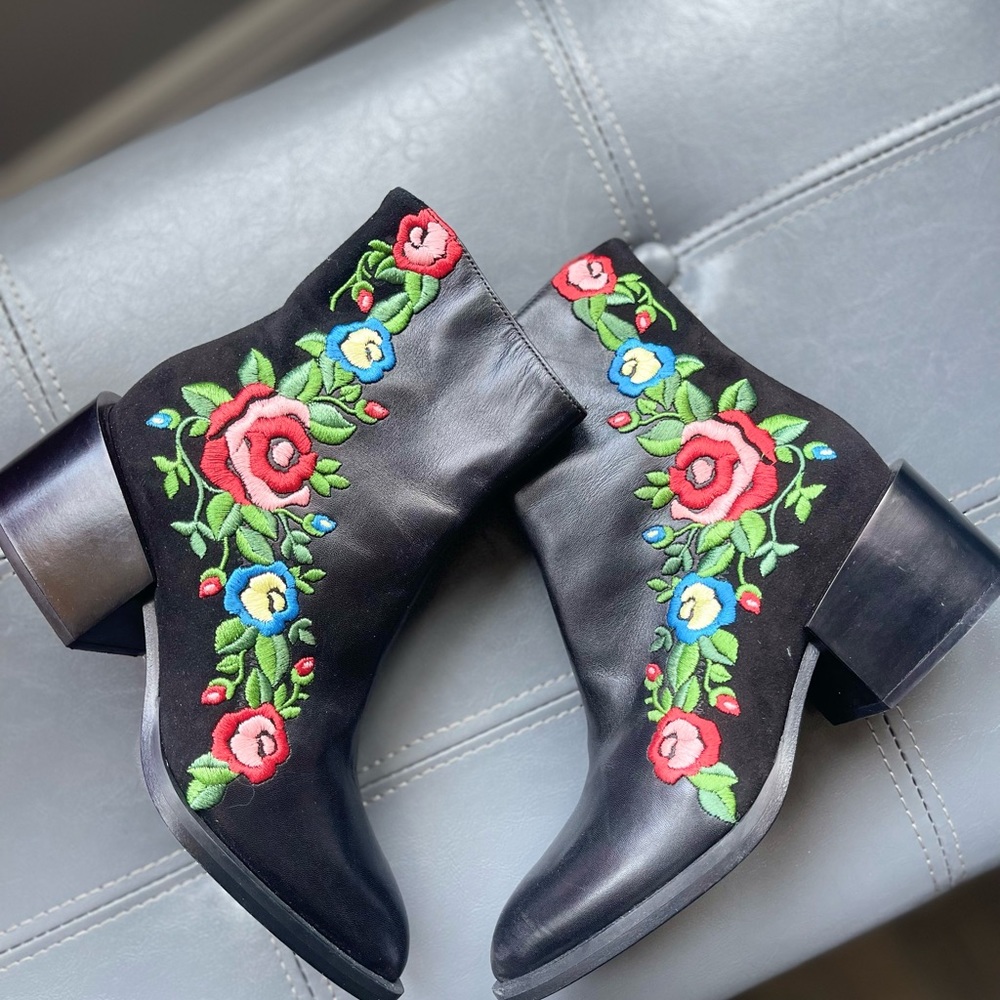 Mimosa Embroidered Boots